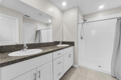 Casa en alquiler en Sun City Center, Florida, 6 dormitorios, 242.85 m2 № 1837974 - foto 14