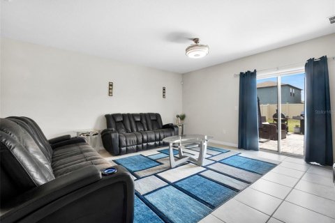 Casa en alquiler en Sun City Center, Florida, 6 dormitorios, 242.85 m2 № 1837974 - foto 8