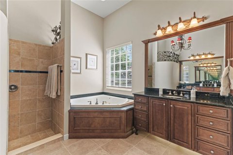 House in Lake Mary, Florida 5 bedrooms, 431.25 sq.m. № 1744331 - photo 22