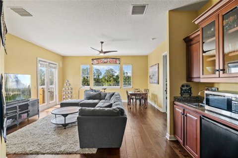 House in Lake Mary, Florida 5 bedrooms, 431.25 sq.m. № 1744331 - photo 27
