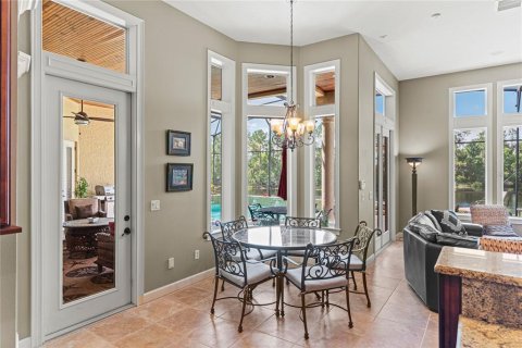 House in Lake Mary, Florida 5 bedrooms, 431.25 sq.m. № 1744331 - photo 18