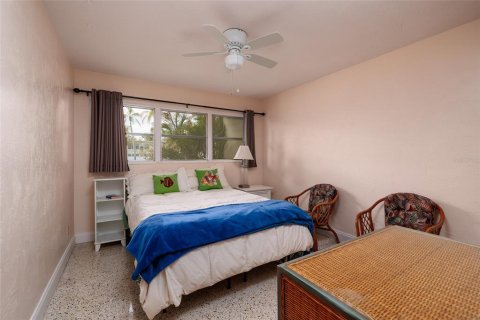 Condominio en venta en Kenneth City, Florida, 2 dormitorios, 81.29 m2 № 2232161 - foto 23