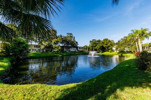 Condominio en venta en Kenneth City, Florida, 2 dormitorios, 81.29 m2 № 2232161 - foto 29