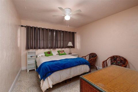 Condominio en venta en Kenneth City, Florida, 2 dormitorios, 81.29 m2 № 2232161 - foto 22