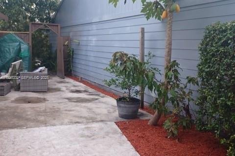 Купить виллу или дом в Бока-Ратон, Флорида 2 спальни, 103.68м2, № 1991255 - фото 3