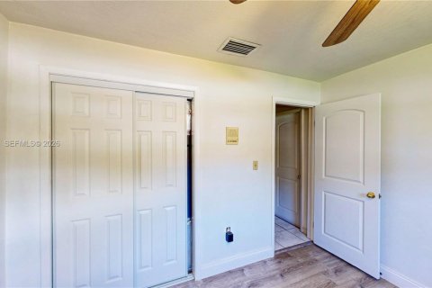 Villa ou maison à vendre à Miami, Floride: 7 chambres, 487.83 m2 № 2004560 - photo 13