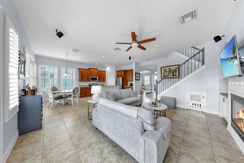 House in Apollo Beach, Florida 4 bedrooms, 273.88 sq.m. № 1909276 - photo 27