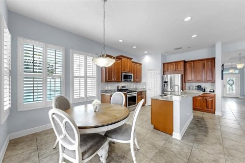 House in Apollo Beach, Florida 4 bedrooms, 273.88 sq.m. № 1909276 - photo 26