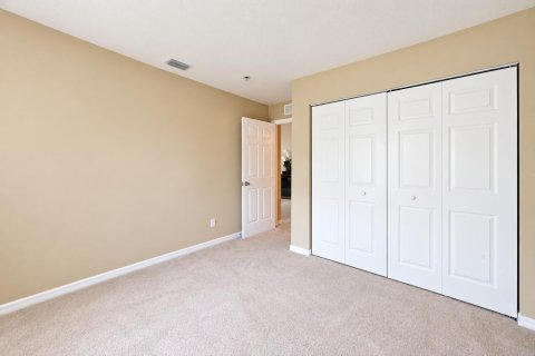 Villa ou maison à vendre à Port St. Lucie, Floride: 3 chambres, 140.28 m2 № 2399733 - photo 23