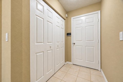 Villa ou maison à vendre à Port St. Lucie, Floride: 3 chambres, 140.28 m2 № 2399733 - photo 28