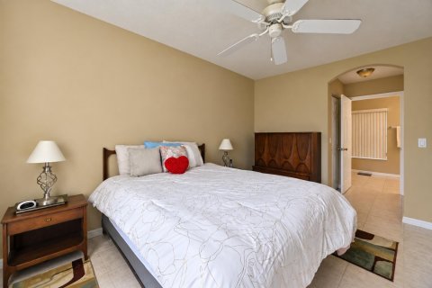 Villa ou maison à vendre à Port St. Lucie, Floride: 3 chambres, 140.28 m2 № 2399733 - photo 17