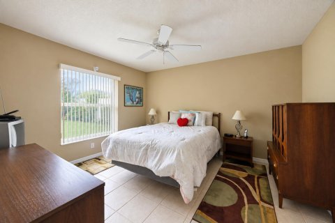 Villa ou maison à vendre à Port St. Lucie, Floride: 3 chambres, 140.28 m2 № 2399733 - photo 16