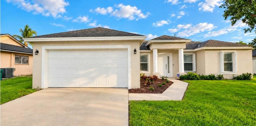 Villa ou maison à Port St. Lucie, Floride 3 chambres, 140.28 m2 № 2399733