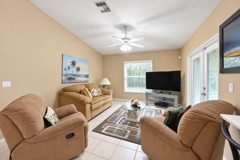 Villa ou maison à vendre à Port St. Lucie, Floride: 3 chambres, 140.28 m2 № 2399733 - photo 14