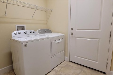 Townhouse in Ormond Beach, Florida 3 bedrooms, 139.45 sq.m. № 2104049 - photo 25