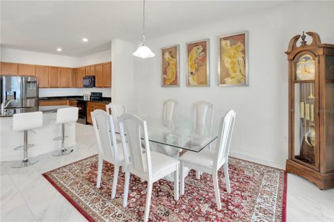House in Riverview, Florida 5 bedrooms, 307.32 sq.m. № 1841519 - photo 6