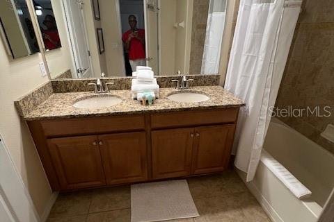 Adosado en alquiler en Kissimmee, Florida, 4 dormitorios, 176.7 m2 № 1906874 - foto 20