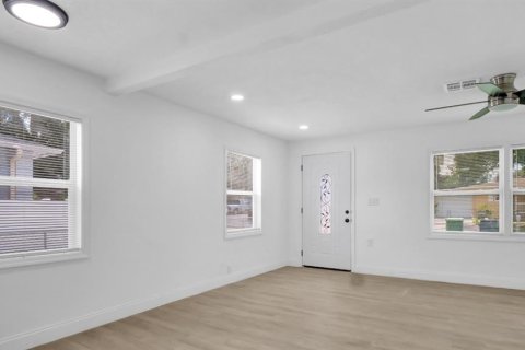 Casa en venta en Tampa, Florida, 2 dormitorios, 84.36 m2 № 1807362 - foto 10