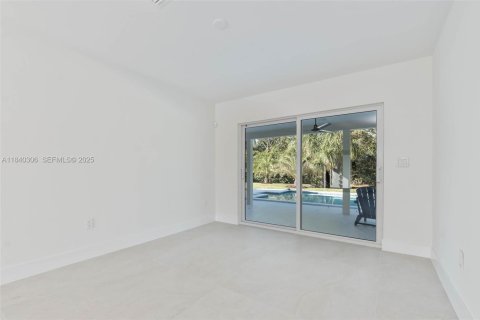 Casa en venta en Palmetto Bay, Florida, 4 dormitorios, 172.15 m2 № 1994416 - foto 5