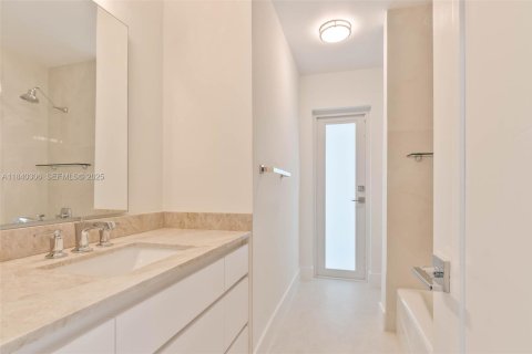 Casa en venta en Palmetto Bay, Florida, 4 dormitorios, 172.15 m2 № 1994416 - foto 14