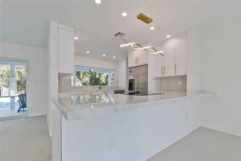 Casa en venta en Palmetto Bay, Florida, 4 dormitorios, 172.15 m2 № 1994416 - foto 4