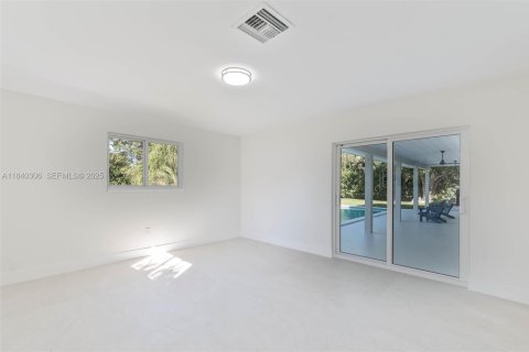 Casa en venta en Palmetto Bay, Florida, 4 dormitorios, 172.15 m2 № 1994416 - foto 11