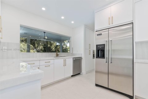 Casa en venta en Palmetto Bay, Florida, 4 dormitorios, 172.15 m2 № 1994416 - foto 6