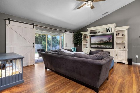 House in Eustis, Florida 3 bedrooms, 166.95 sq.m. № 1886257 - photo 6