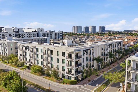 Condo in Doral, Florida, 2 bedrooms  № 2080775