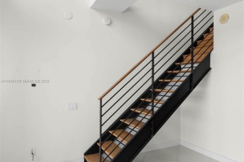 Купить кондоминиум в Майами, Флорида 1 спальня, 65.5м2, № 1994513 - фото 14