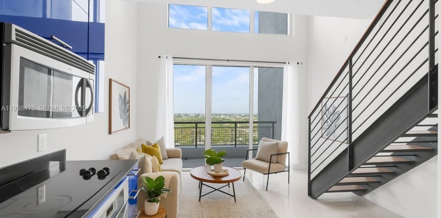 Кондоминиум с 1 спальней в Майами, Флорида № 1994513