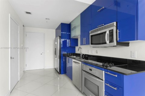 Купить кондоминиум в Майами, Флорида 1 спальня, 65.5м2, № 1994513 - фото 9