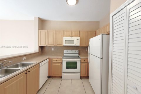 Снять в аренду кондоминиум в Хомстед, Флорида 3 спальни, 108.32м2, № 2027558 - фото 8