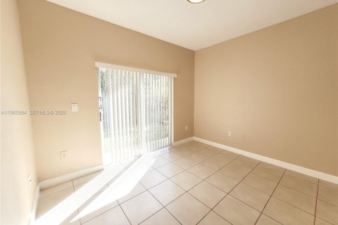 Снять в аренду кондоминиум в Хомстед, Флорида 3 спальни, 108.32м2, № 2027558 - фото 9