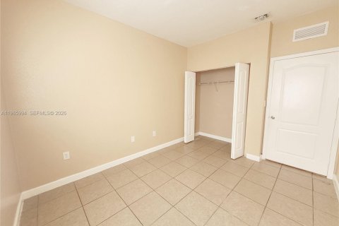 Снять в аренду кондоминиум в Хомстед, Флорида 3 спальни, 108.32м2, № 2027558 - фото 12