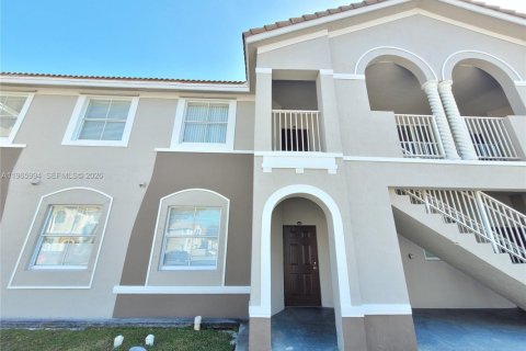 Снять в аренду кондоминиум в Хомстед, Флорида 3 спальни, 108.32м2, № 2027558 - фото 2