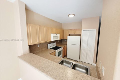 Снять в аренду кондоминиум в Хомстед, Флорида 3 спальни, 108.32м2, № 2027558 - фото 10