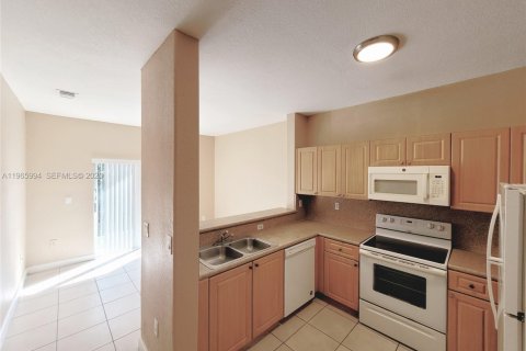 Снять в аренду кондоминиум в Хомстед, Флорида 3 спальни, 108.32м2, № 2027558 - фото 16