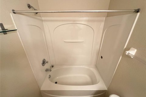 Touwnhouse à louer à Orlando, Floride: 2 chambres, 121.24 m2 № 2091517 - photo 18