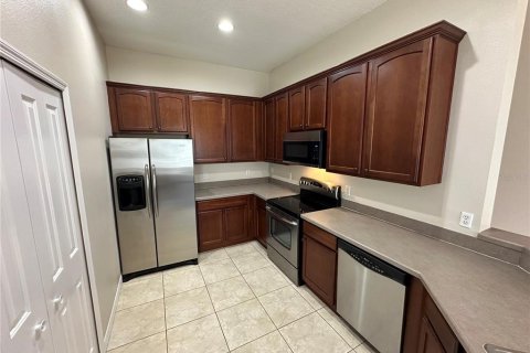 Touwnhouse à louer à Orlando, Floride: 2 chambres, 121.24 m2 № 2091517 - photo 5