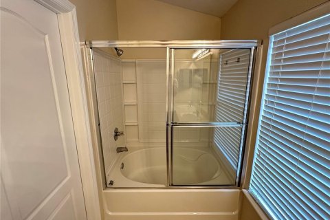 Touwnhouse à louer à Orlando, Floride: 2 chambres, 121.24 m2 № 2091517 - photo 12