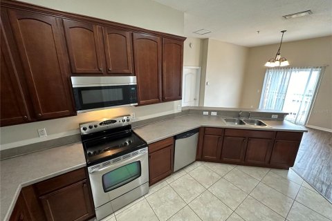 Touwnhouse à louer à Orlando, Floride: 2 chambres, 121.24 m2 № 2091517 - photo 6