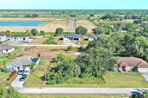 Land in Lehigh Acres, Florida № 2162656 - photo 9