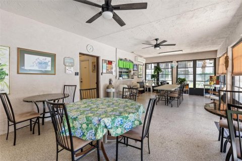 Condo in Ormond Beach, Florida, 2 bedrooms  № 2222955 - photo 25
