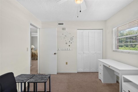 Condo in Ormond Beach, Florida, 2 bedrooms  № 2222955 - photo 17