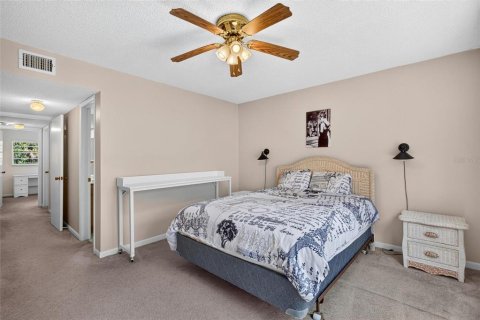 Condo in Ormond Beach, Florida, 2 bedrooms  № 2222955 - photo 12