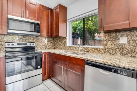 Adosado en alquiler en Plantation, Florida, 3 dormitorios, 146.51 m2 № 1975789 - foto 21