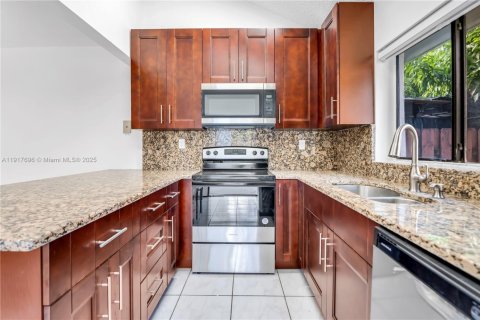 Adosado en alquiler en Plantation, Florida, 3 dormitorios, 146.51 m2 № 1975789 - foto 20