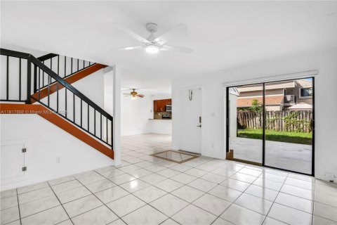 Adosado en alquiler en Plantation, Florida, 3 dormitorios, 146.51 m2 № 1975789 - foto 3