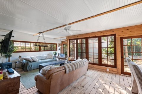 House in Clearwater, Florida 4 bedrooms, 232.63 sq.m. № 2093325 - photo 29
